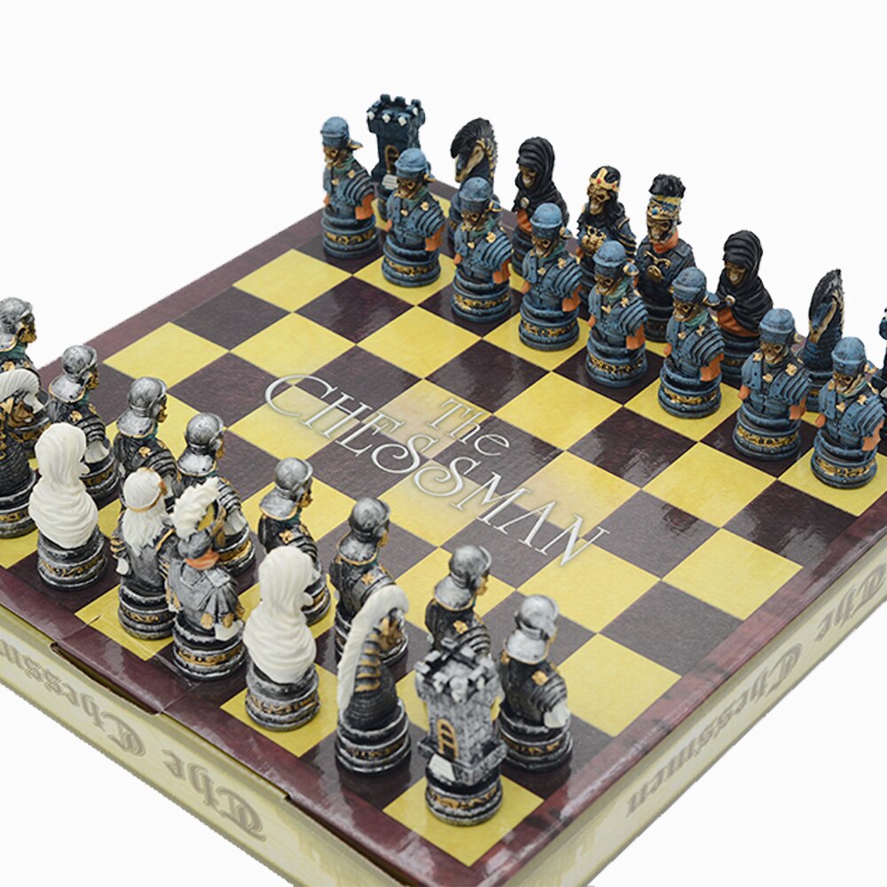 Peça de xadrez medieval perdida por quase 200 anos vale agora 1