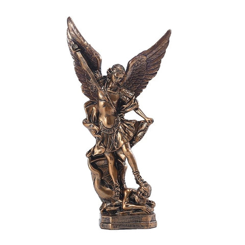 Estátua de São Miguel Arcanjo do Céu Derrotando Lúcifer - NerdLoja