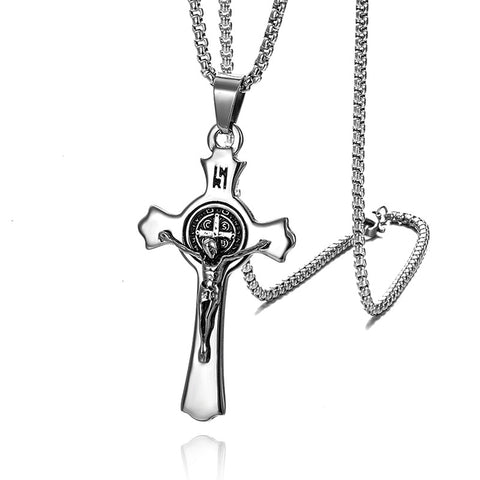 Crucifixo 3D Cordão com Pingente 